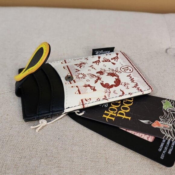 Loungefly Disney Hocus Pocus Black Flame  Candle Cardholder Wallet Halloween NEW - Picture 7 of 7